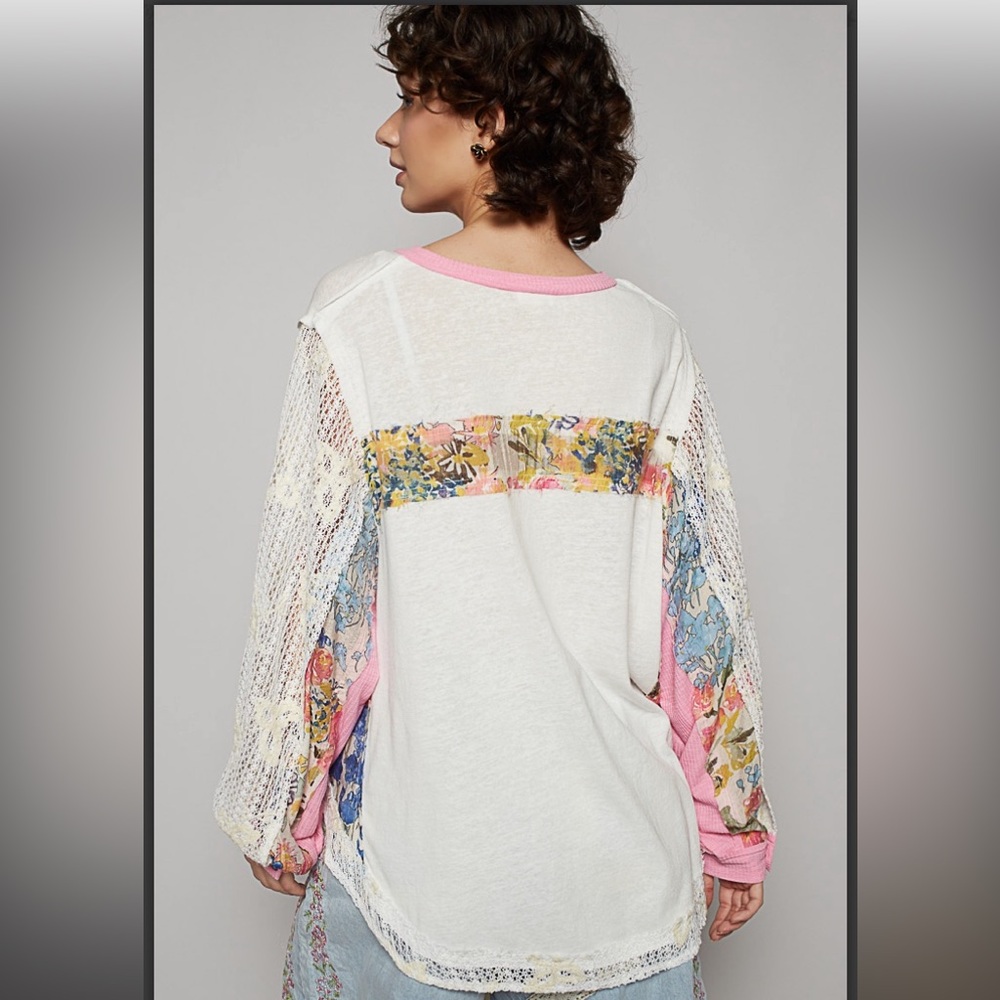 POL Mixed Floral Patchwork Top in White and Pink - Picture 3 of 5